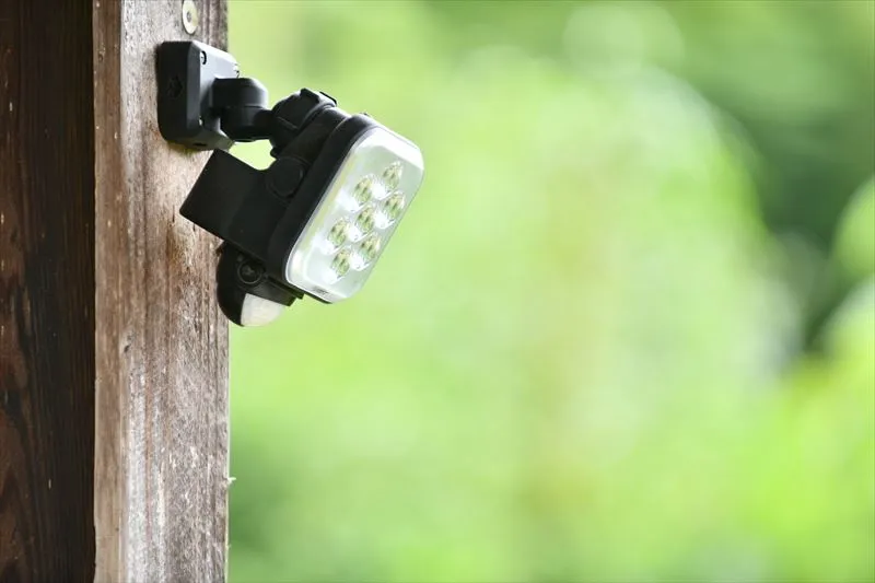 電源不要の防犯カメラの種類とは